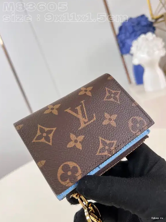 LOUIS Wallet Lisa 9*11.5*1.5CM - VUITTON 0608